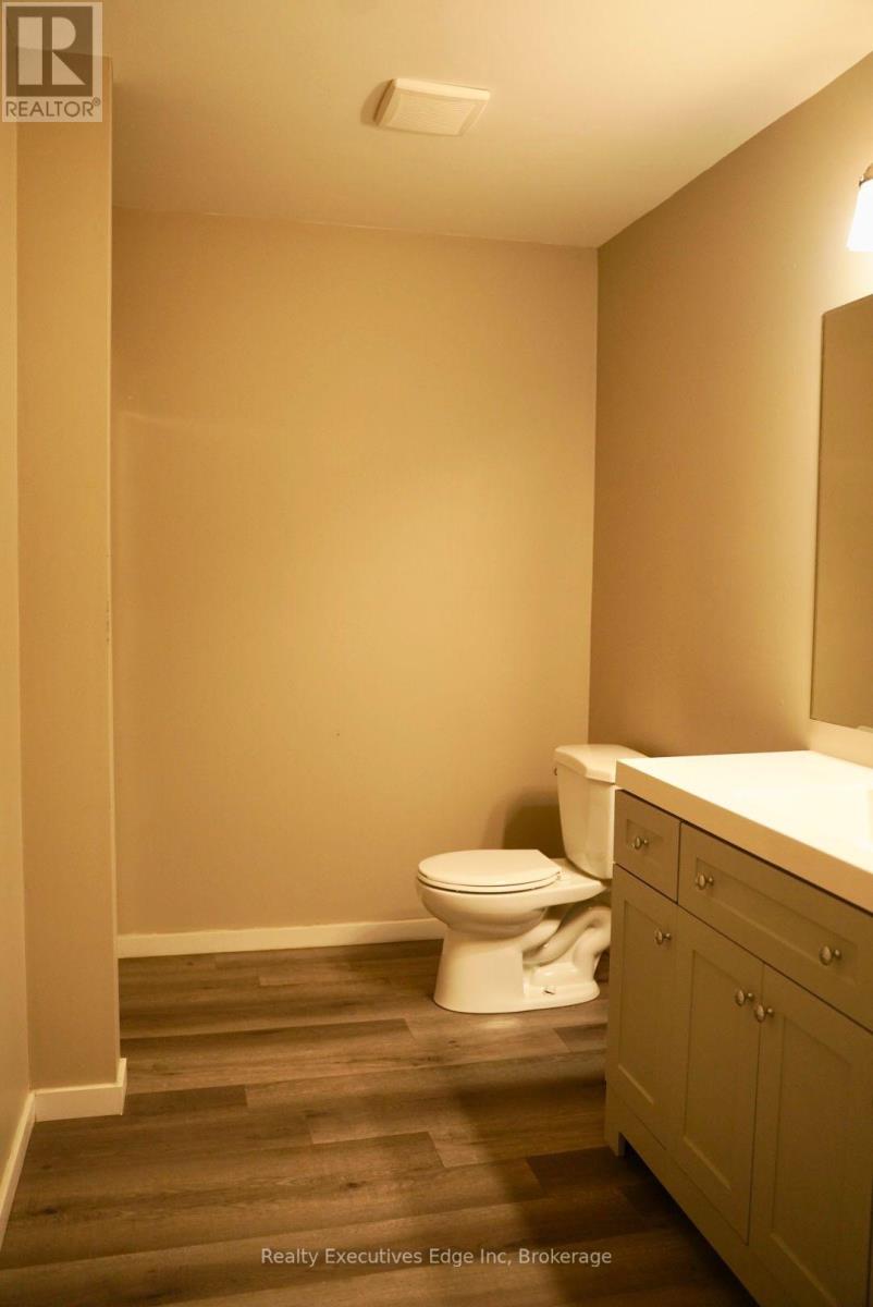 15 Marlboro Street, Woodstock (Woodstock - North), Ontario  N4S 7E3 - Photo 10 - X11909944