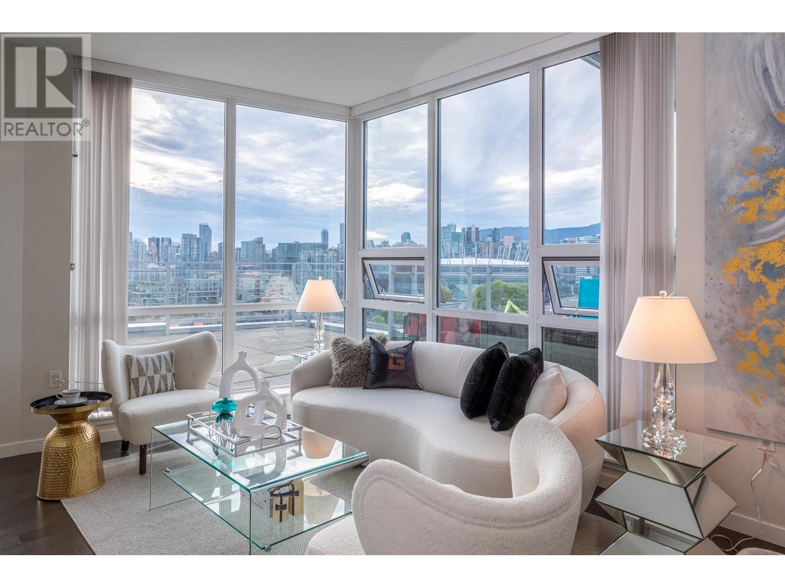 Listing Picture 10 of 39 : 1703 1708 ONTARIO STREET, Vancouver / 溫哥華 - 魯藝地產 Yvonne Lu Group - MLS Medallion Club Member