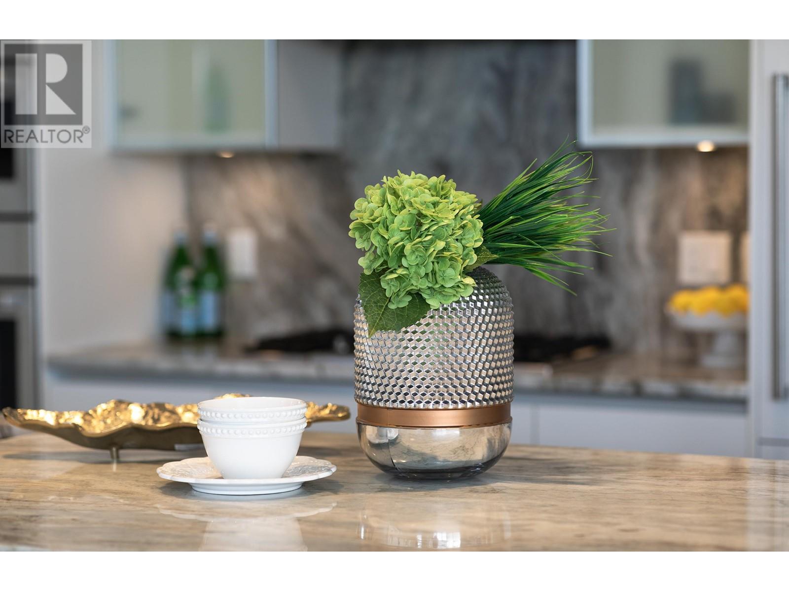 Listing Picture 15 of 39 : 1703 1708 ONTARIO STREET, Vancouver / 溫哥華 - 魯藝地產 Yvonne Lu Group - MLS Medallion Club Member