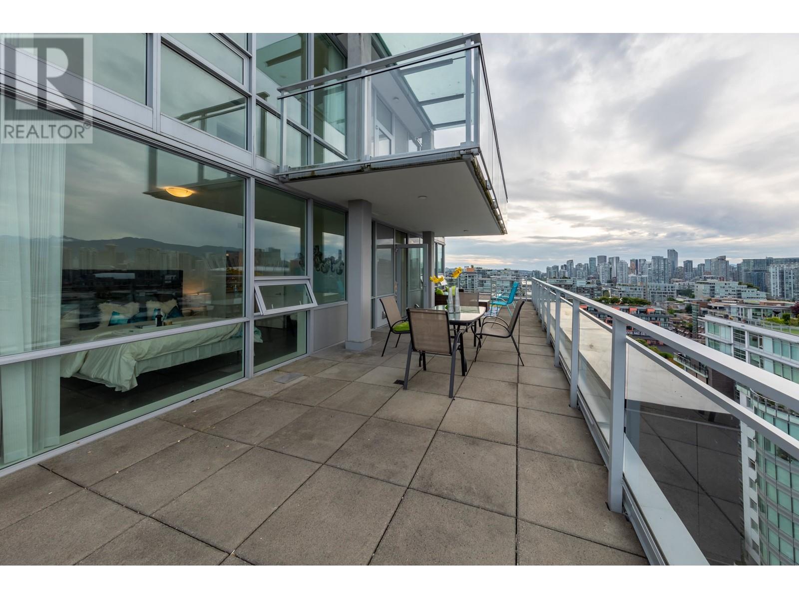 Listing Picture 29 of 39 : 1703 1708 ONTARIO STREET, Vancouver / 溫哥華 - 魯藝地產 Yvonne Lu Group - MLS Medallion Club Member