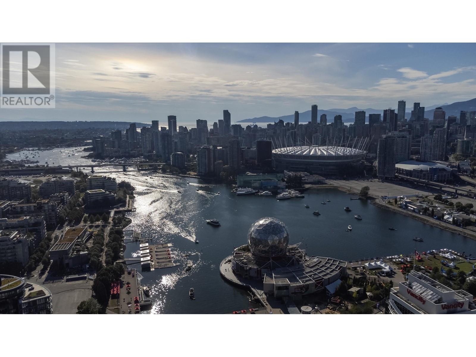 Listing Picture 32 of 39 : 1703 1708 ONTARIO STREET, Vancouver / 溫哥華 - 魯藝地產 Yvonne Lu Group - MLS Medallion Club Member