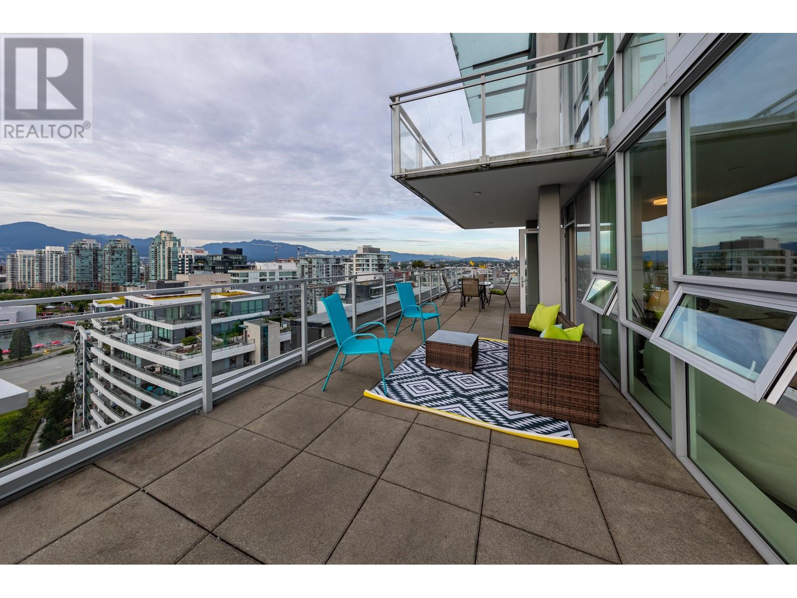 Listing Picture 30 of 39 : 1703 1708 ONTARIO STREET, Vancouver / 溫哥華 - 魯藝地產 Yvonne Lu Group - MLS Medallion Club Member