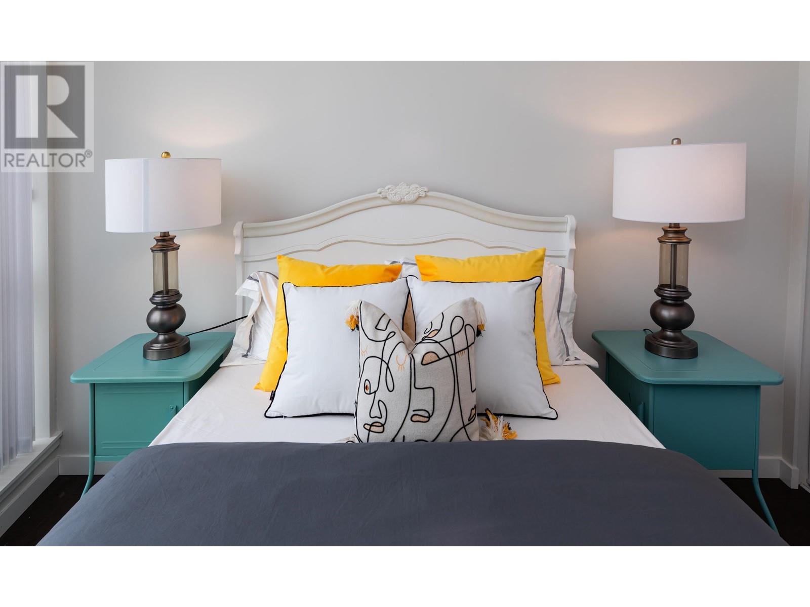 Listing Picture 26 of 39 : 1703 1708 ONTARIO STREET, Vancouver / 溫哥華 - 魯藝地產 Yvonne Lu Group - MLS Medallion Club Member