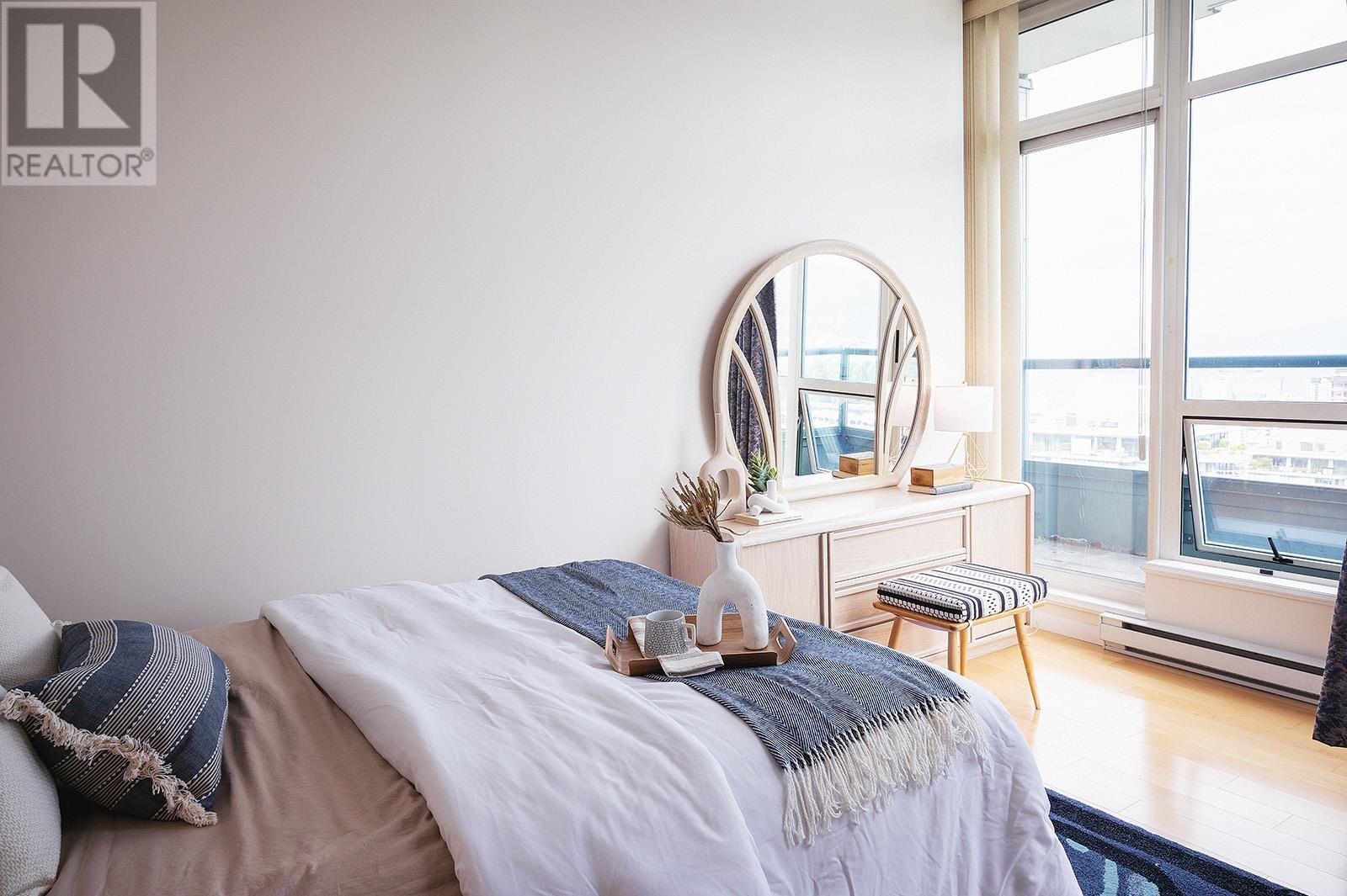 Listing Picture 6 of 17 : 3402 1239 W GEORGIA STREET, Vancouver / 溫哥華 - 魯藝地產 Yvonne Lu Group - MLS Medallion Club Member