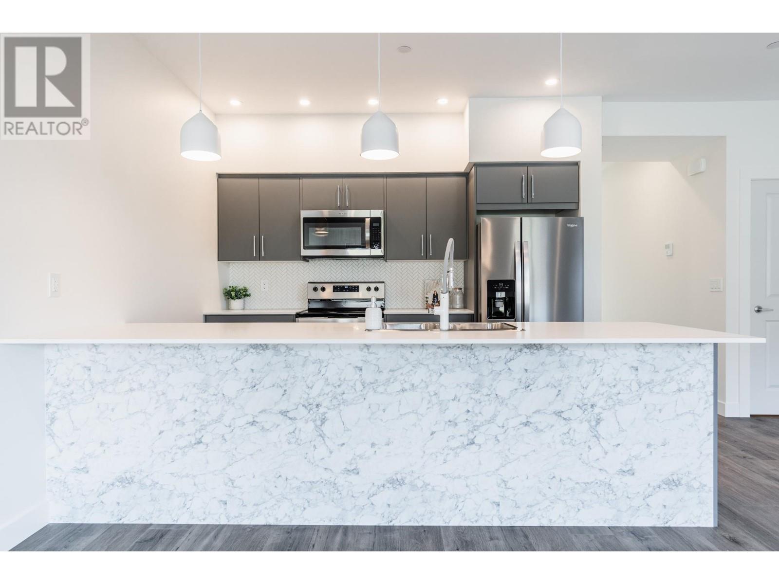 8960 Dallas Drive Unit# 113, Kamloops, British Columbia  V2C 6V1 - Photo 3 - 10331331