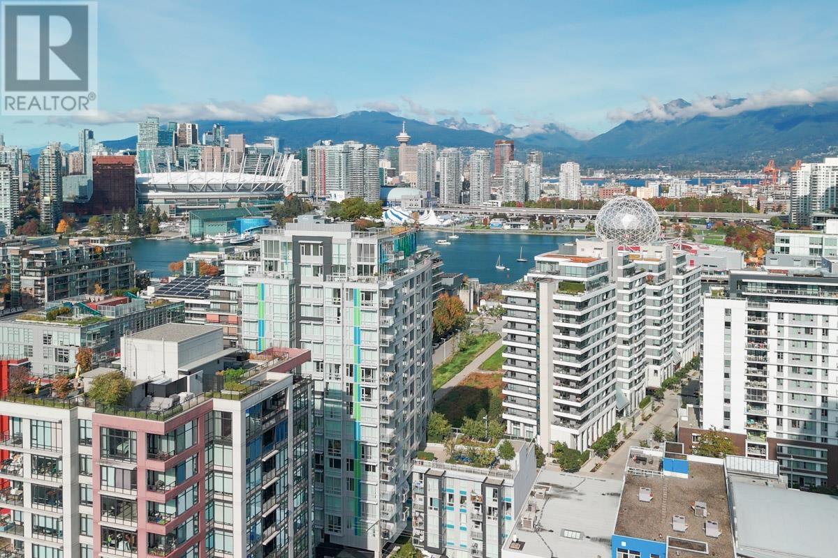 Listing Picture 29 of 34 : 1701 1708 ONTARIO STREET, Vancouver / 溫哥華 - 魯藝地產 Yvonne Lu Group - MLS Medallion Club Member
