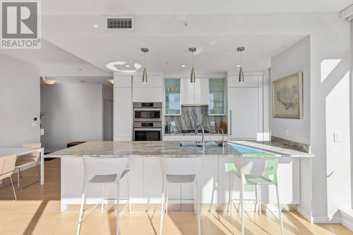 Listing Picture 7 of 34 : 1701 1708 ONTARIO STREET, Vancouver / 溫哥華 - 魯藝地產 Yvonne Lu Group - MLS Medallion Club Member