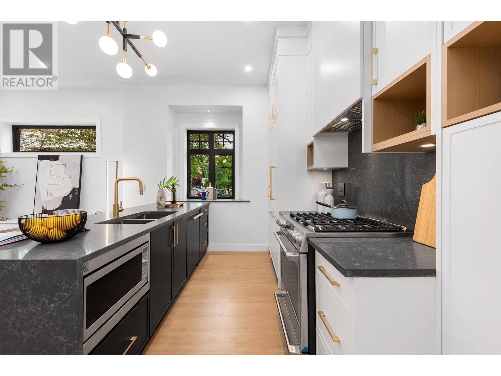 3106 Windsor Street, Vancouver, British Columbia  V5T 4B1 - Photo 10 - R2952984