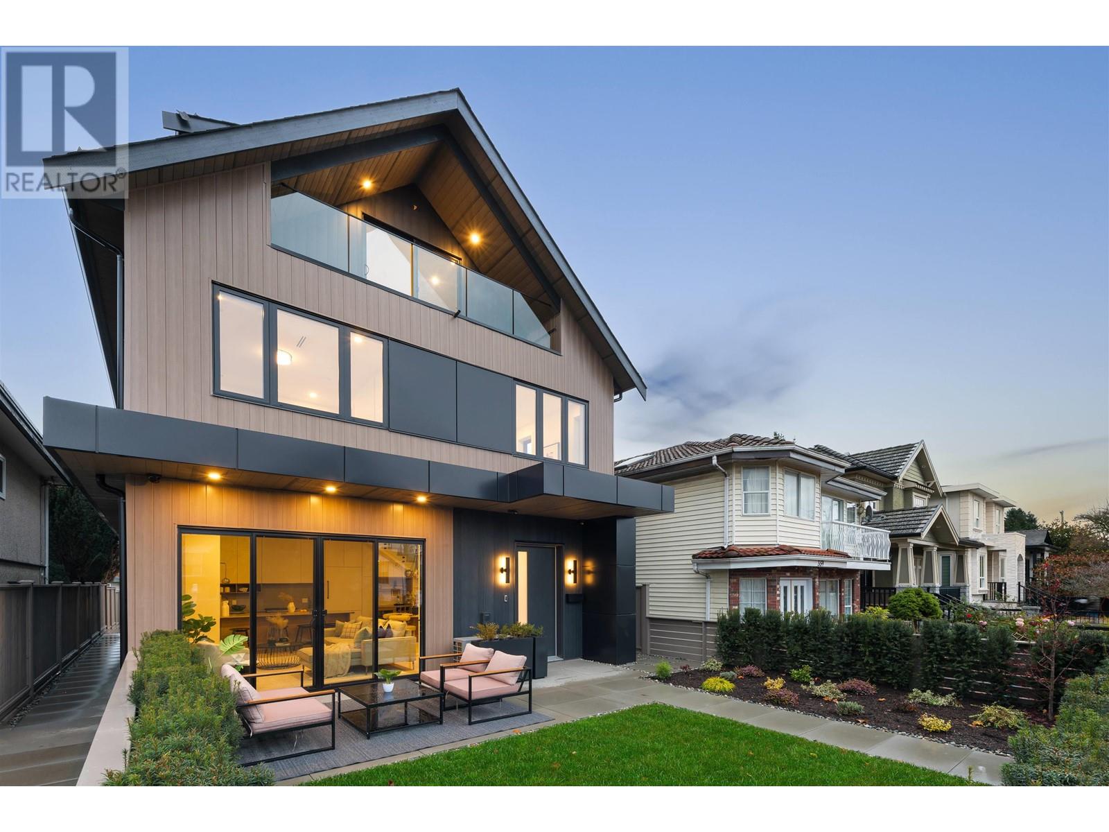 1 351 E 38TH AVENUE, Vancouver