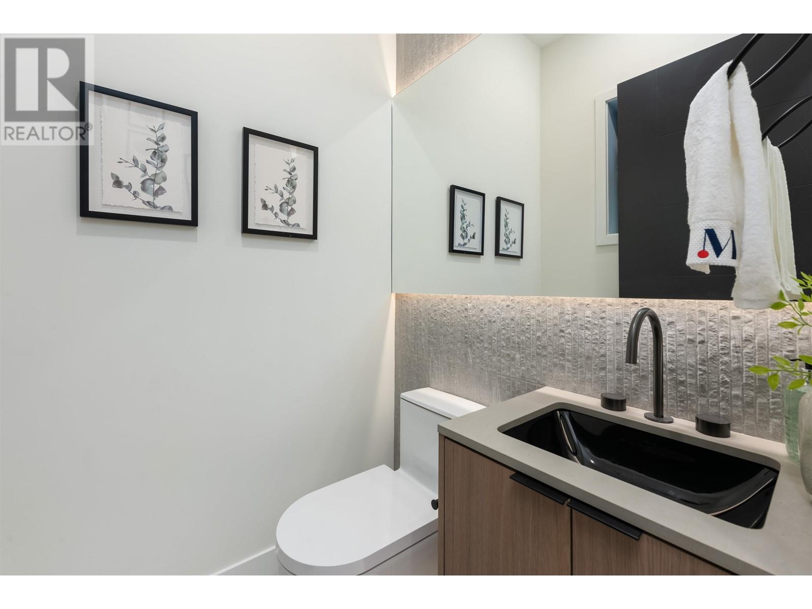 Listing Picture 15 of 40 : 1 351 E 38TH AVENUE, Vancouver / 溫哥華 - 魯藝地產 Yvonne Lu Group - MLS Medallion Club Member