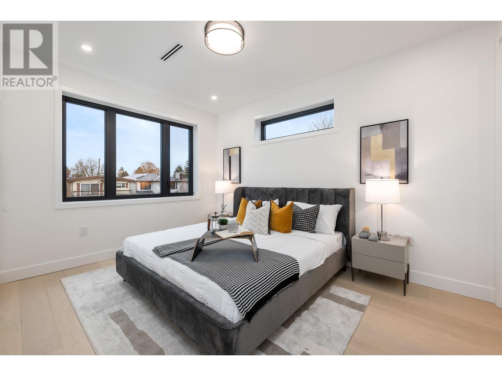 Listing Picture 22 of 40 : 1 351 E 38TH AVENUE, Vancouver / 溫哥華 - 魯藝地產 Yvonne Lu Group - MLS Medallion Club Member