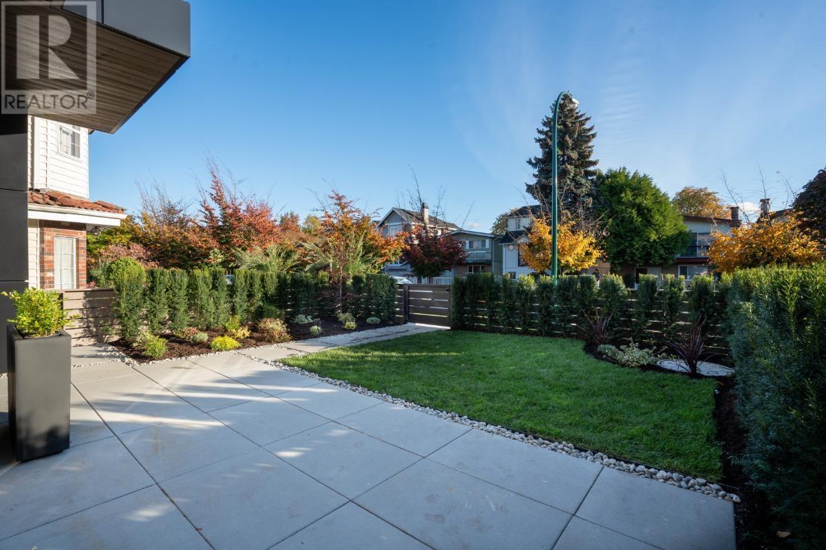 Listing Picture 39 of 40 : 1 351 E 38TH AVENUE, Vancouver / 溫哥華 - 魯藝地產 Yvonne Lu Group - MLS Medallion Club Member