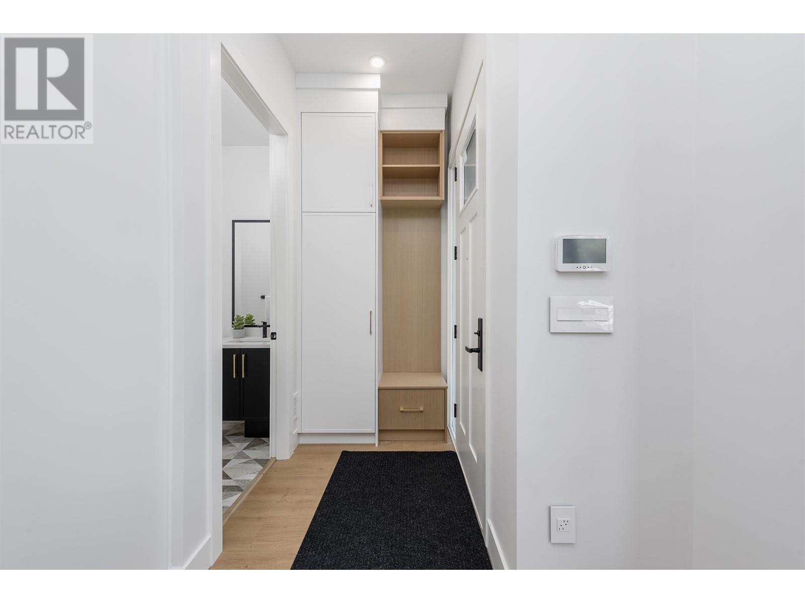 1006 E 15th Avenue, Vancouver, British Columbia  V5T 4B1 - Photo 12 - R2953015