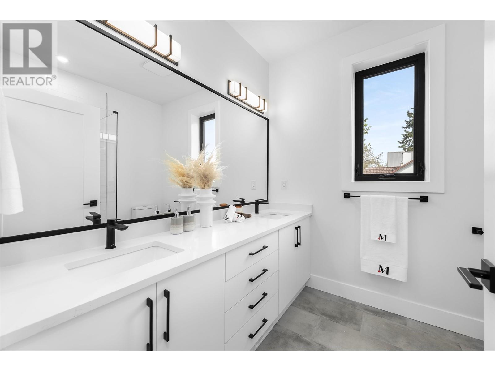 1006 E 15th Avenue, Vancouver, British Columbia  V5T 4B1 - Photo 21 - R2953015