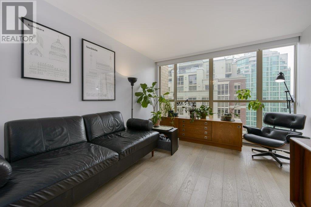 Listing Picture 3 of 35 : 1107 822 HOMER STREET, Vancouver / 溫哥華 - 魯藝地產 Yvonne Lu Group - MLS Medallion Club Member