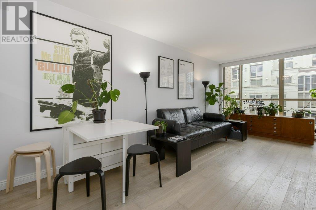 Listing Picture 5 of 35 : 1107 822 HOMER STREET, Vancouver / 溫哥華 - 魯藝地產 Yvonne Lu Group - MLS Medallion Club Member