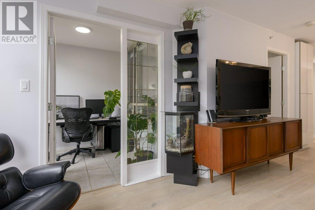 Listing Picture 7 of 35 : 1107 822 HOMER STREET, Vancouver / 溫哥華 - 魯藝地產 Yvonne Lu Group - MLS Medallion Club Member