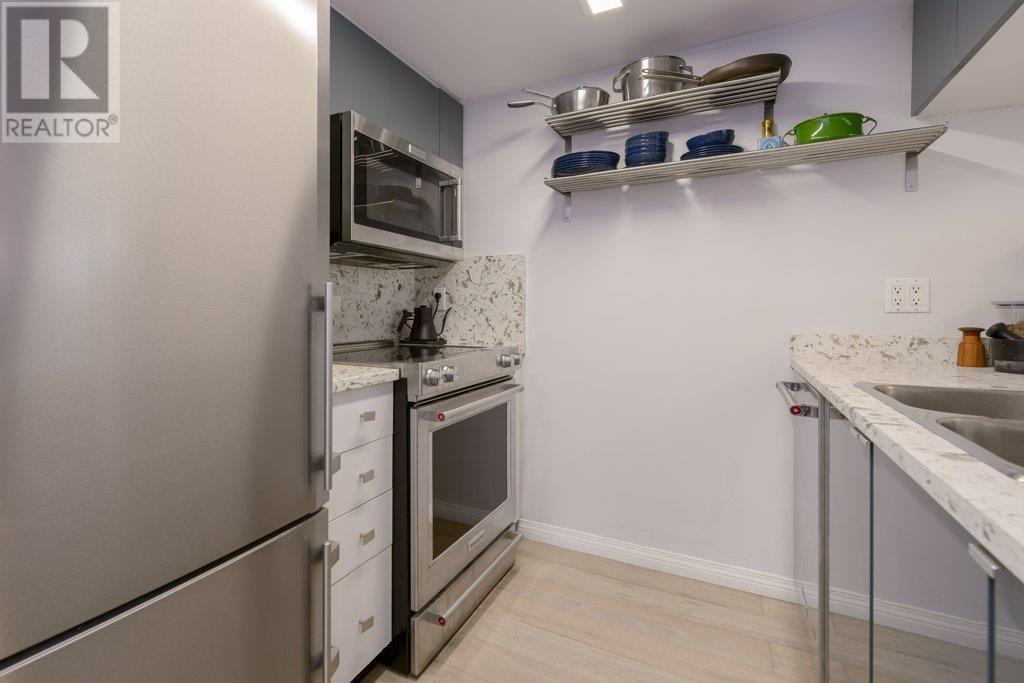 Listing Picture 8 of 35 : 1107 822 HOMER STREET, Vancouver / 溫哥華 - 魯藝地產 Yvonne Lu Group - MLS Medallion Club Member