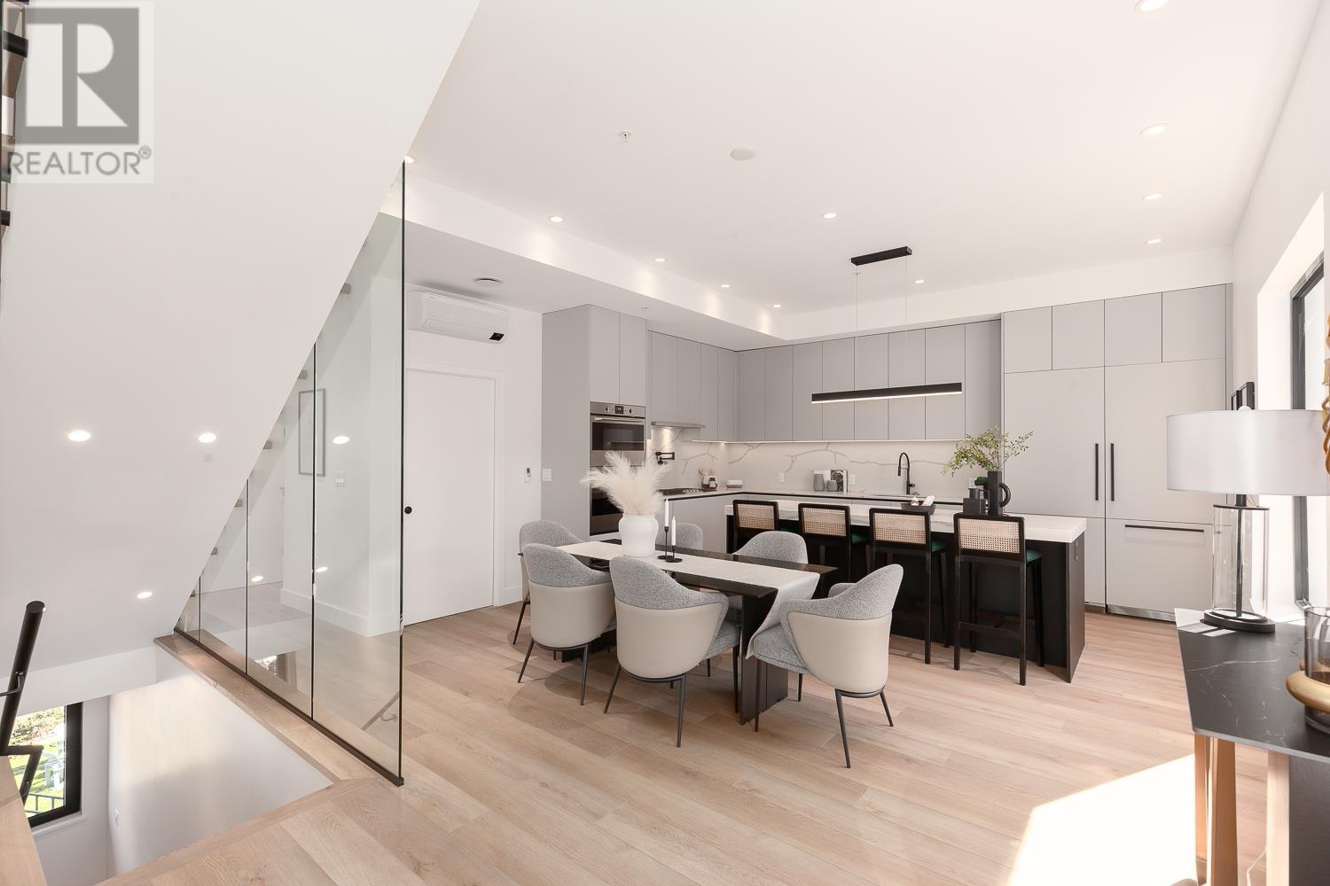 203 239 E 16th Avenue, Vancouver, British Columbia  V5T 2T5 - Photo 2 - R2953039