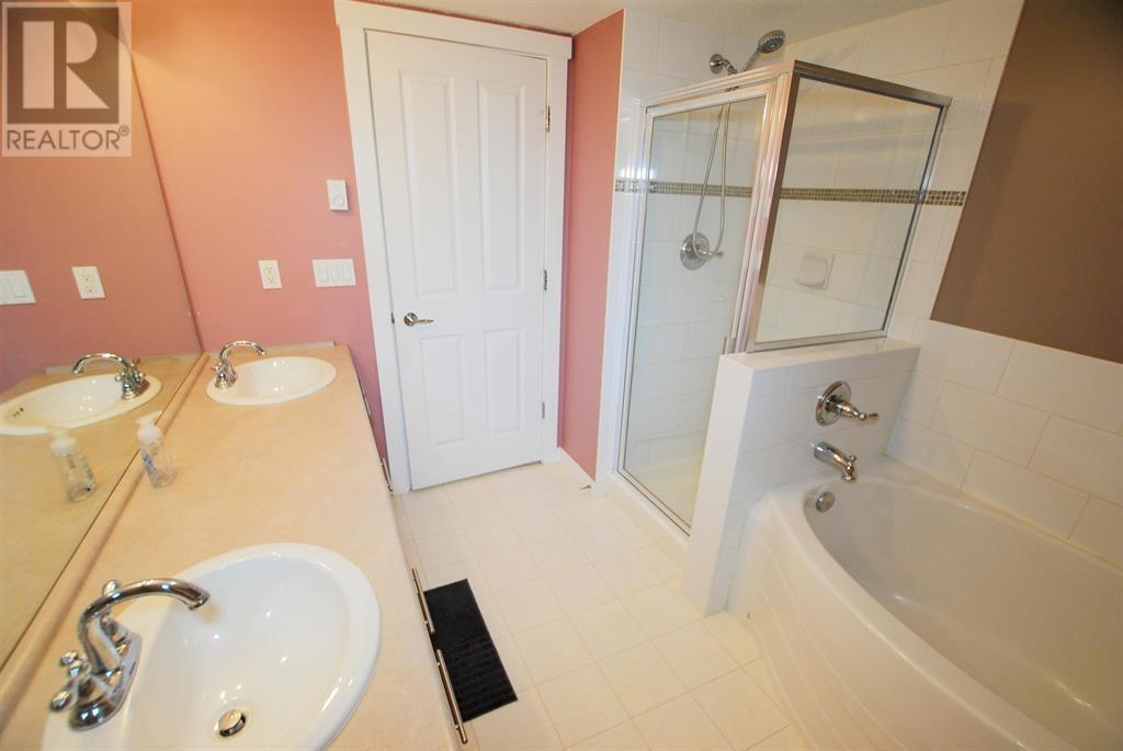 Listing Picture 20 of 30 : 3306 5119 GARDEN CITY ROAD, Richmond / 烈治文 - 魯藝地產 Yvonne Lu Group - MLS Medallion Club Member