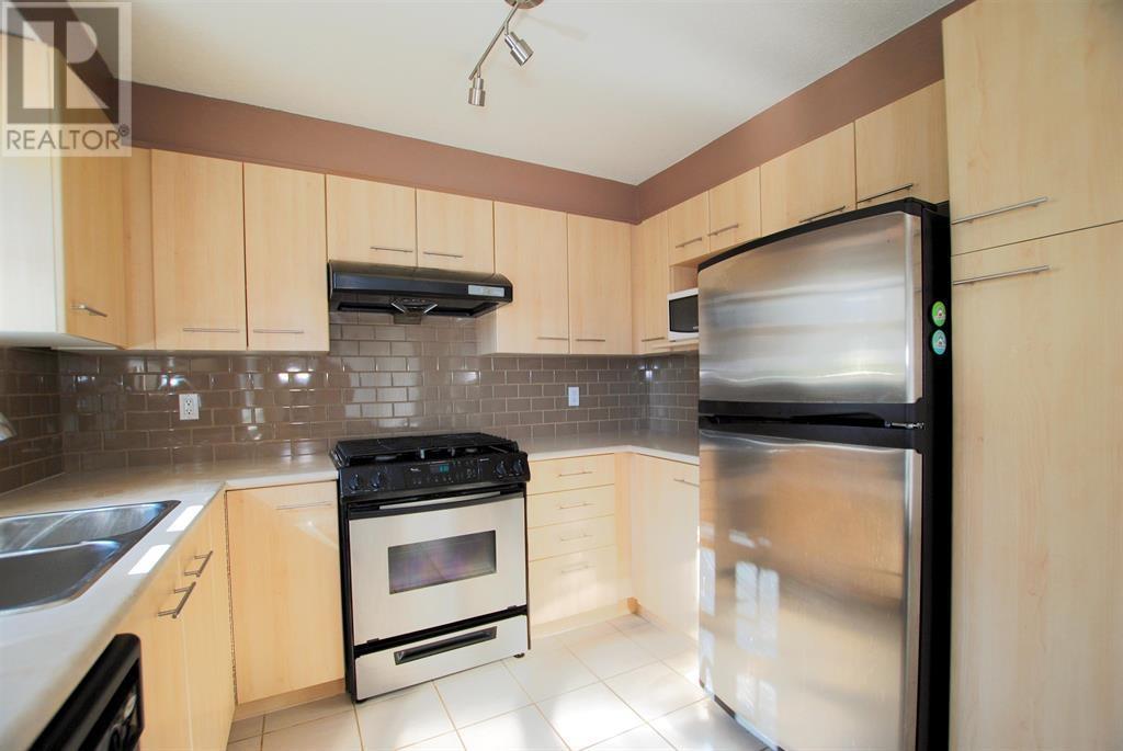 Listing Picture 6 of 30 : 3306 5119 GARDEN CITY ROAD, Richmond / 烈治文 - 魯藝地產 Yvonne Lu Group - MLS Medallion Club Member