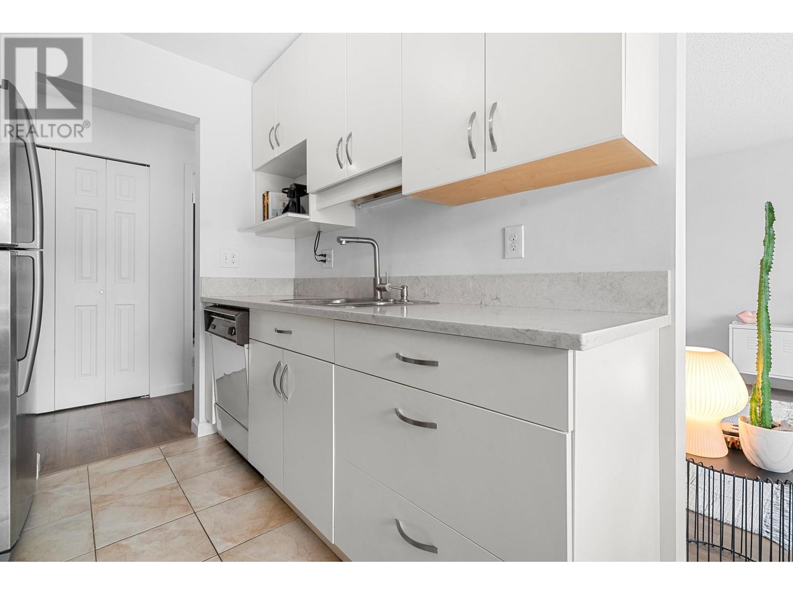 207 145 E 12th Street, North Vancouver, British Columbia V7L 2J3 - Photo 14 - R2953053