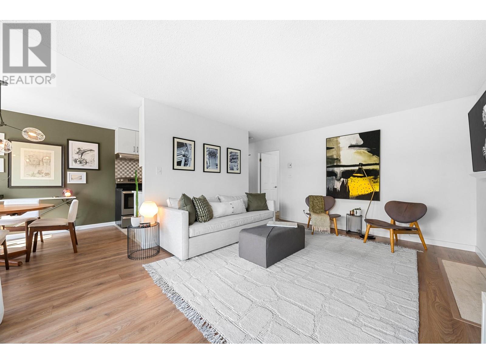 207 145 E 12th Street, North Vancouver, British Columbia V7L 2J3 - Photo 2 - R2953053