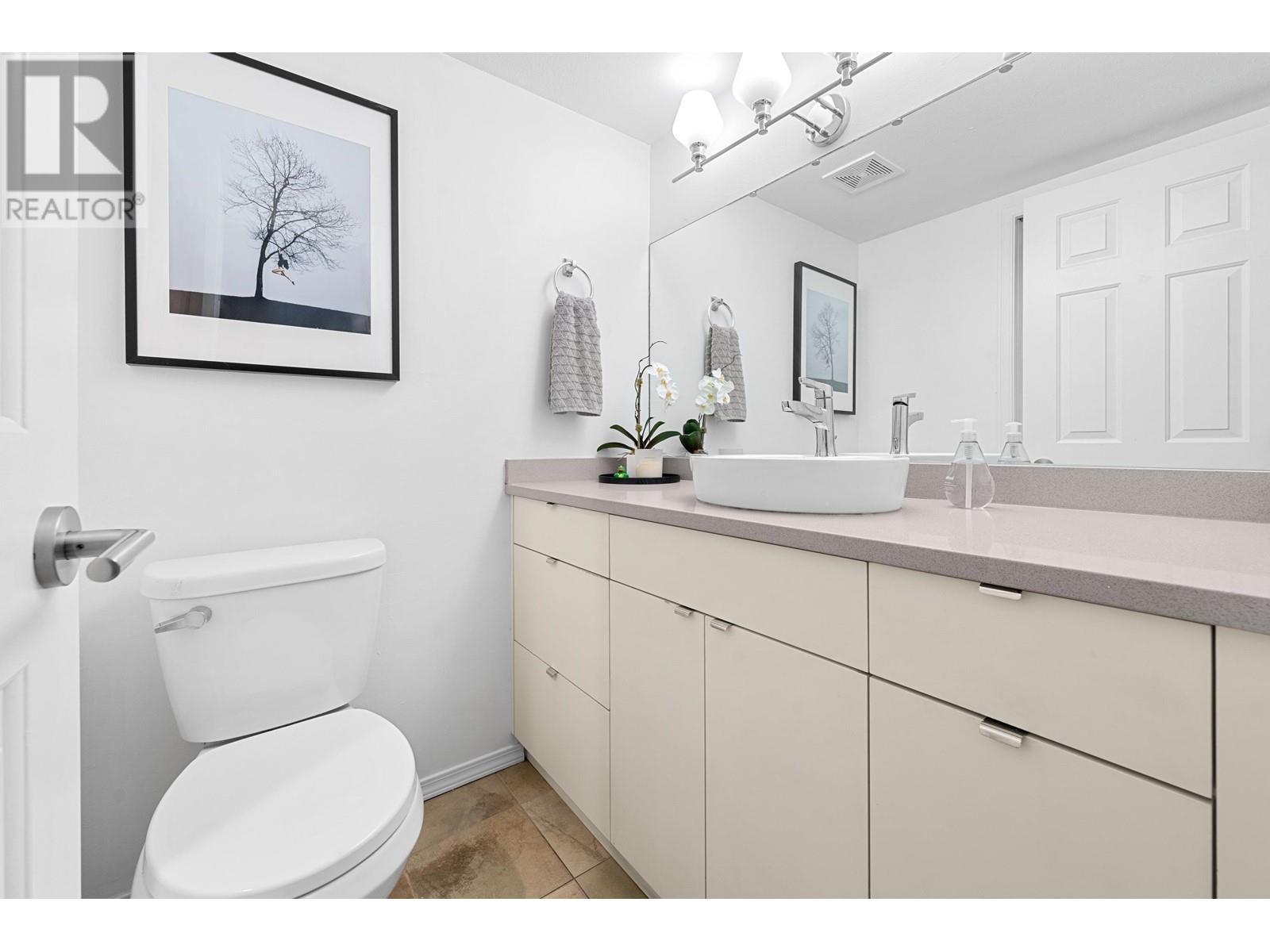 207 145 E 12th Street, North Vancouver, British Columbia V7L 2J3 - Photo 22 - R2953053