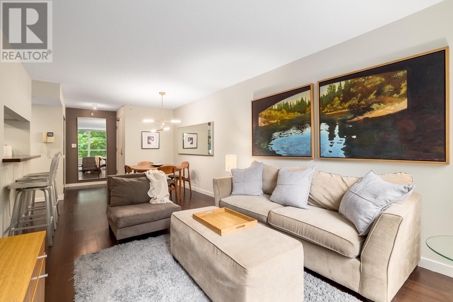 Listing Picture 5 of 24 : 202 1228 MARINASIDE CRESCENT, Vancouver / 溫哥華 - 魯藝地產 Yvonne Lu Group - MLS Medallion Club Member