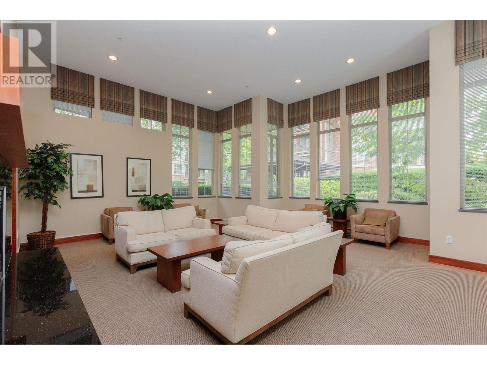 Listing Picture 13 of 15 : 5304 5111 GARDEN CITY ROAD, Richmond / 烈治文 - 魯藝地產 Yvonne Lu Group - MLS Medallion Club Member
