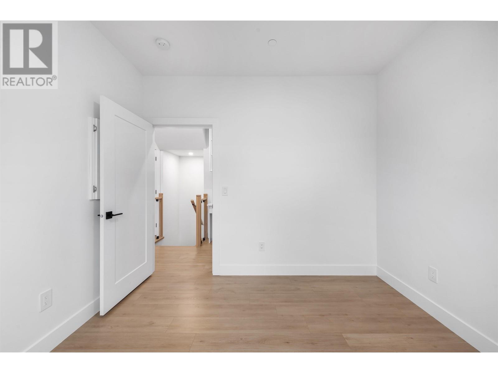 2 1160 Rossland Street, Vancouver, British Columbia  V5K 4A1 - Photo 14 - R2953118