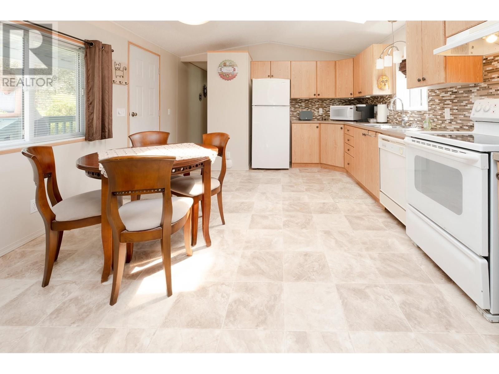 24284 116 Avenue, Maple Ridge, British Columbia  V4R 1L7 - Photo 12 - R2952997