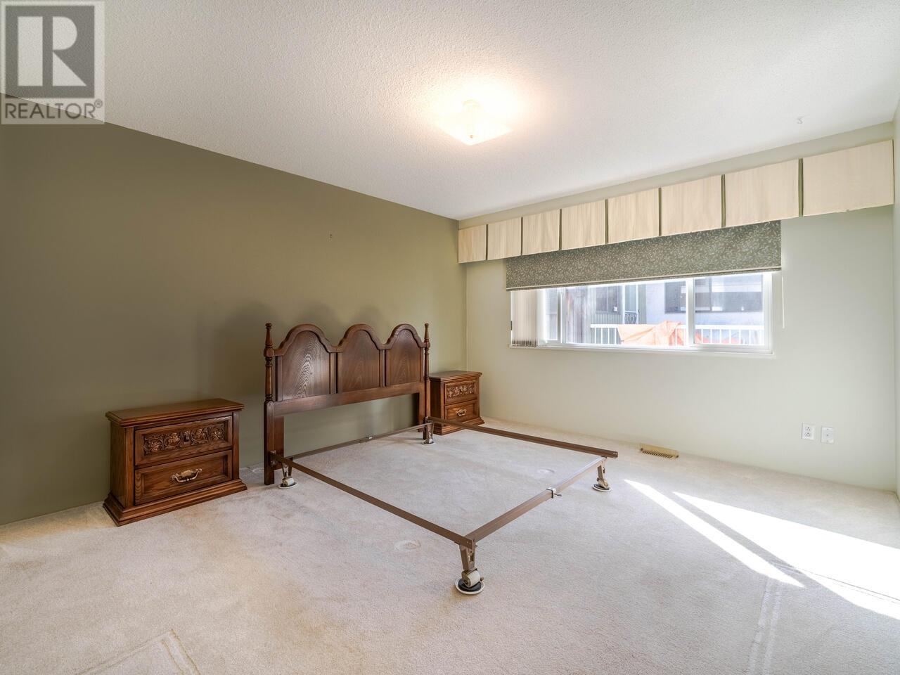 Listing Picture 12 of 28 : 7745 MUNROE CRESCENT, Vancouver / 溫哥華 - 魯藝地產 Yvonne Lu Group - MLS Medallion Club Member