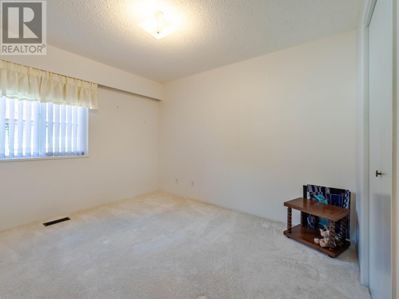 Listing Picture 14 of 28 : 7745 MUNROE CRESCENT, Vancouver / 溫哥華 - 魯藝地產 Yvonne Lu Group - MLS Medallion Club Member