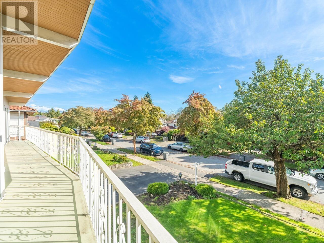 Listing Picture 5 of 28 : 7745 MUNROE CRESCENT, Vancouver / 溫哥華 - 魯藝地產 Yvonne Lu Group - MLS Medallion Club Member