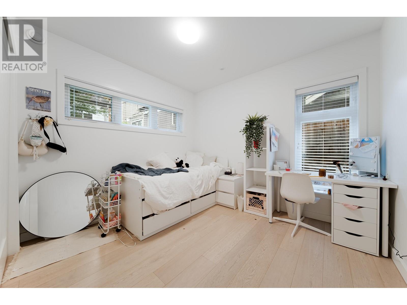 Listing Picture 24 of 36 : 3007 W 32ND AVENUE, Vancouver / 溫哥華 - 魯藝地產 Yvonne Lu Group - MLS Medallion Club Member