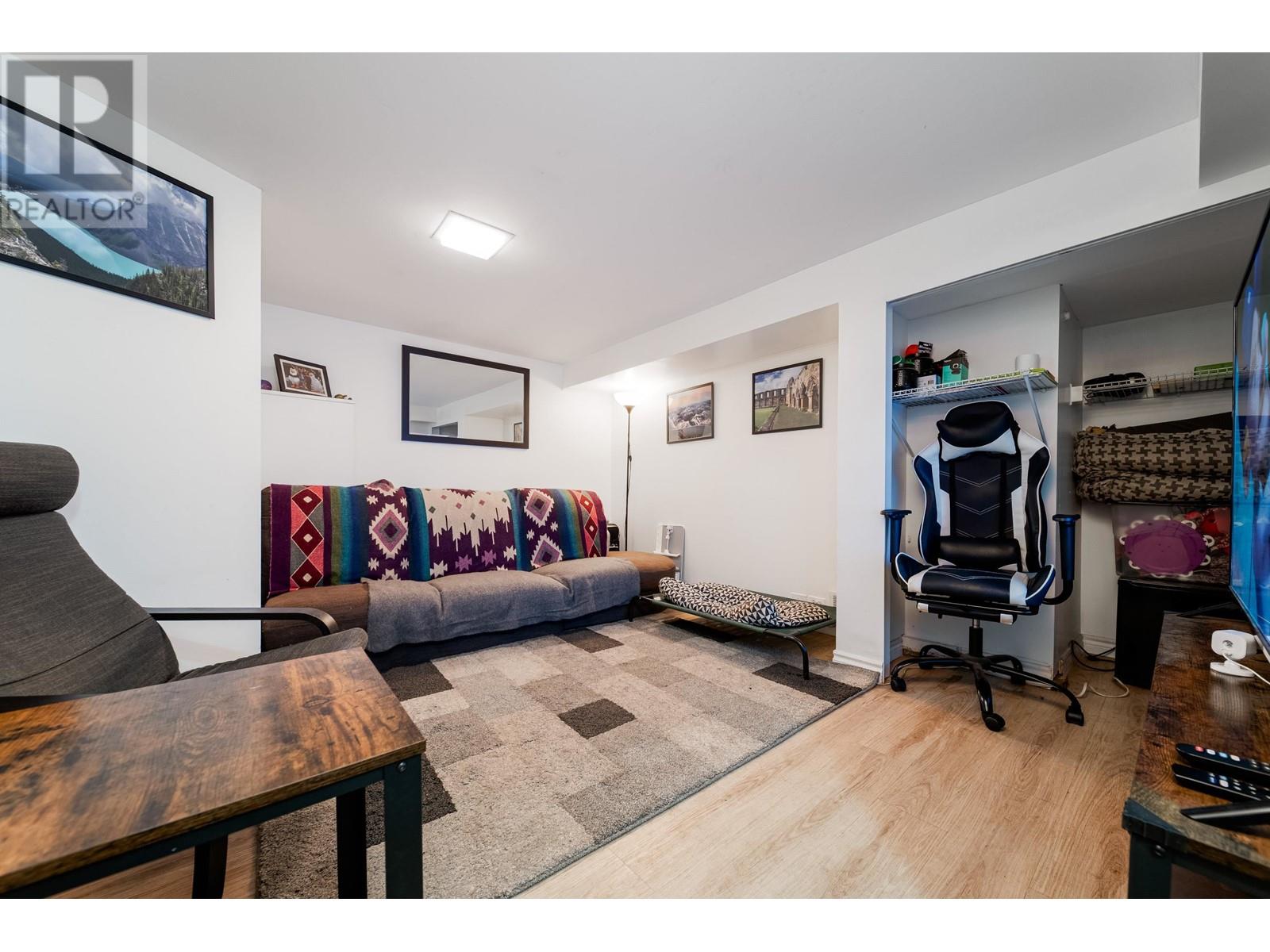 Listing Picture 29 of 36 : 3007 W 32ND AVENUE, Vancouver / 溫哥華 - 魯藝地產 Yvonne Lu Group - MLS Medallion Club Member