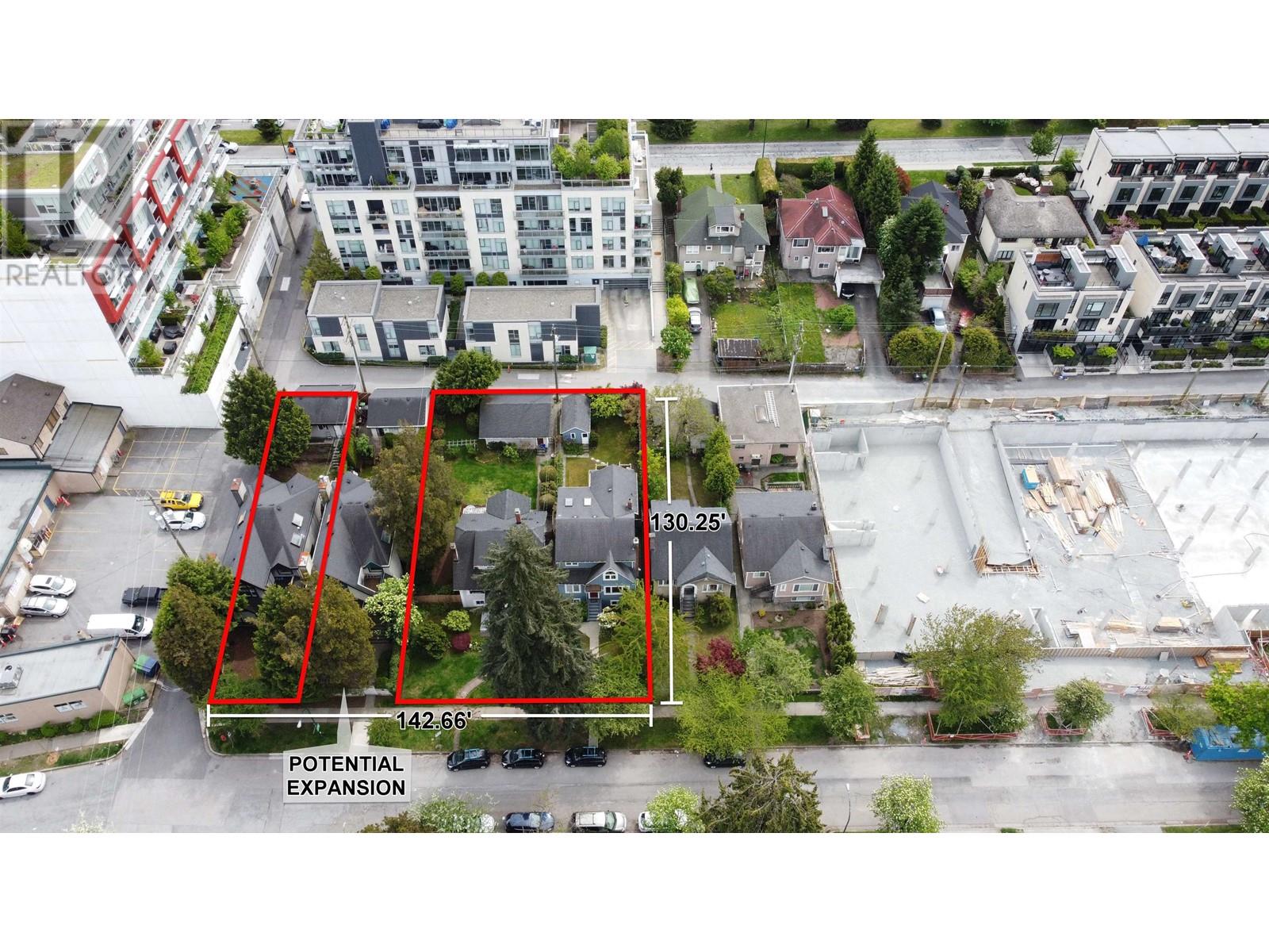 Listing Picture 2 of 5 : 560 W 24TH AVENUE, Vancouver / 溫哥華 - 魯藝地產 Yvonne Lu Group - MLS Medallion Club Member