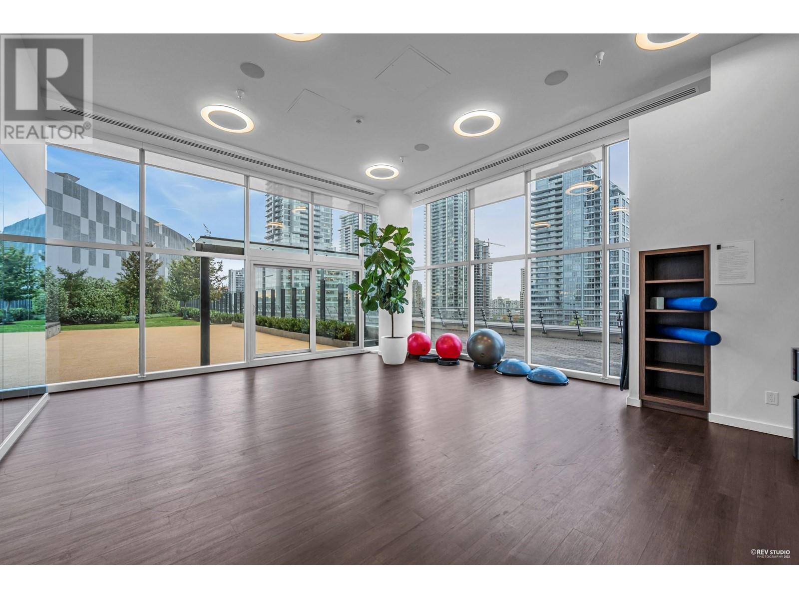 Listing Picture 34 of 37 : 5507 4510 HALIFAX WAY, Burnaby / 本拿比 - 魯藝地產 Yvonne Lu Group - MLS Medallion Club Member