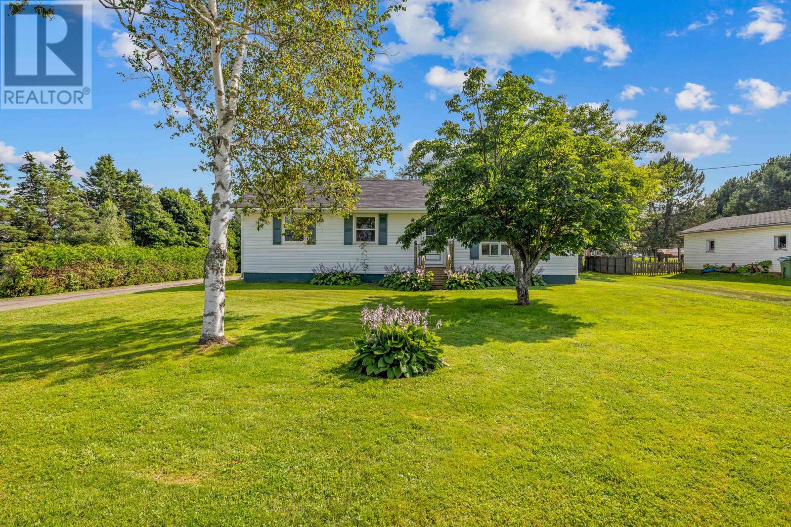 34 Main Street East, Miscouche, Prince Edward Island  C0B 1H0 - Photo 5 - 202500284