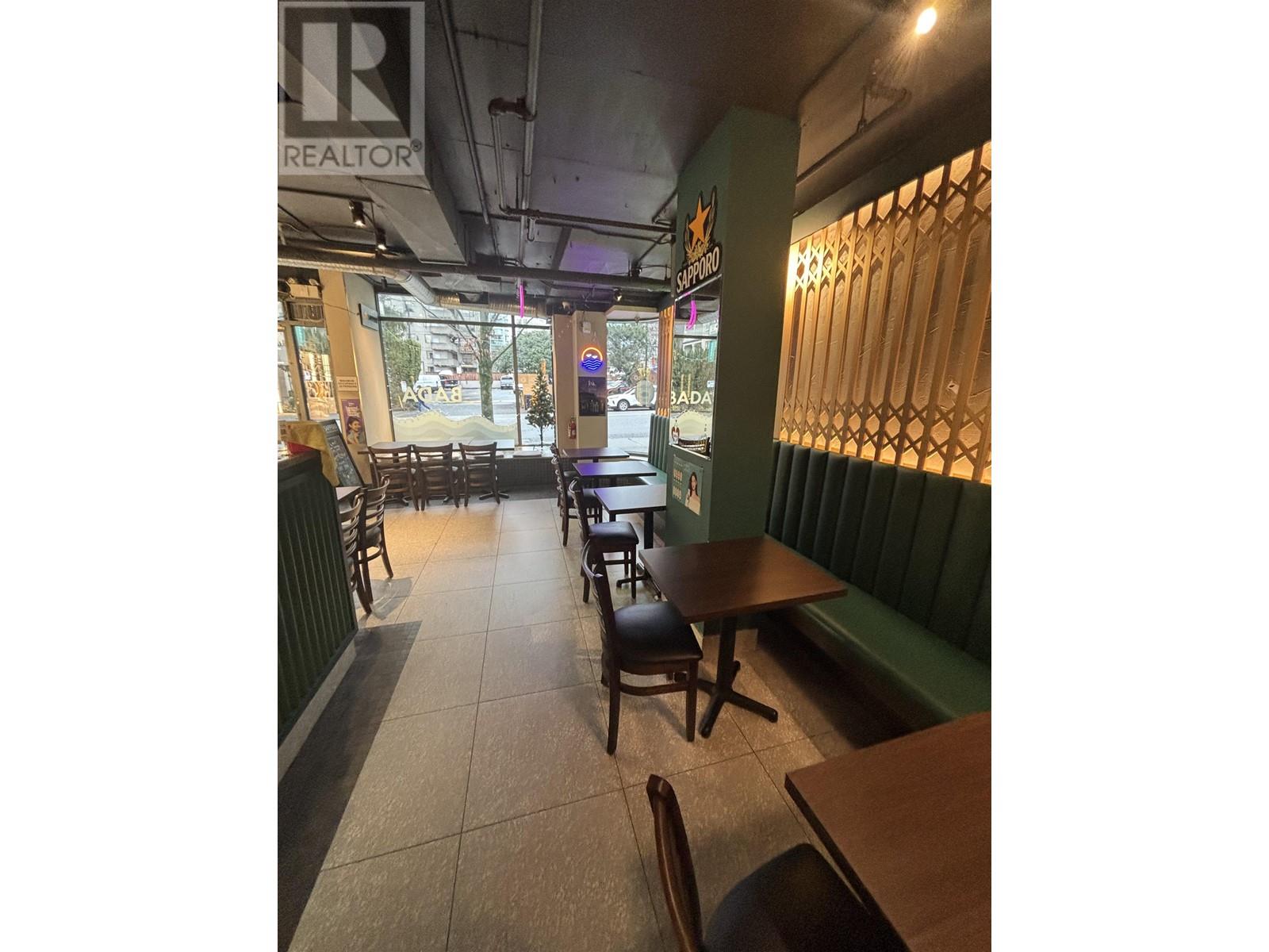 Listing Picture 8 of 11 : 1680 ROBSON STREET, Vancouver / 溫哥華 - 魯藝地產 Yvonne Lu Group - MLS Medallion Club Member