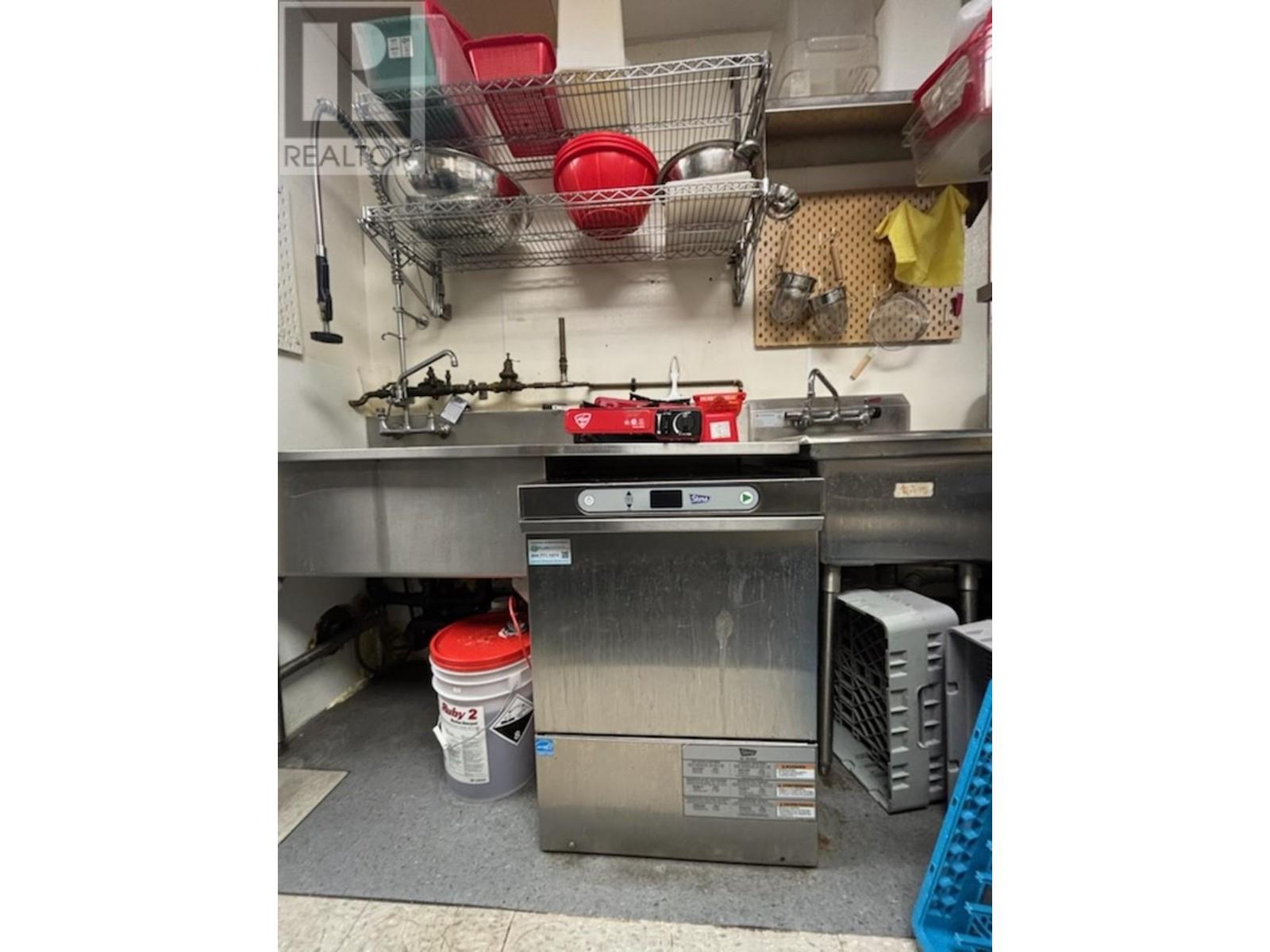 Listing Picture 6 of 11 : 1680 ROBSON STREET, Vancouver / 溫哥華 - 魯藝地產 Yvonne Lu Group - MLS Medallion Club Member