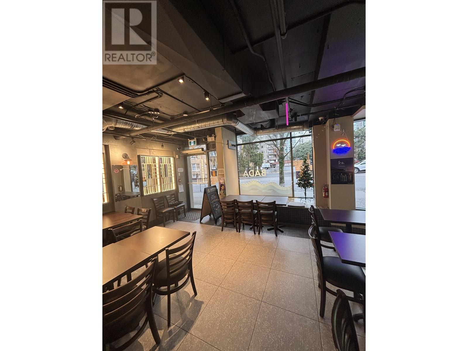 Listing Picture 9 of 11 : 1680 ROBSON STREET, Vancouver / 溫哥華 - 魯藝地產 Yvonne Lu Group - MLS Medallion Club Member