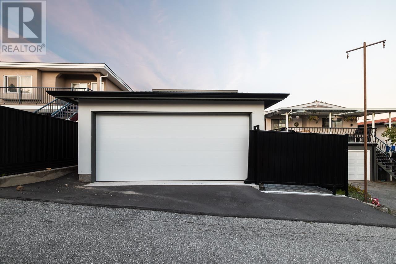 7707 Burgess Street, Burnaby, British Columbia  V3N 3J1 - Photo 34 - R2952701