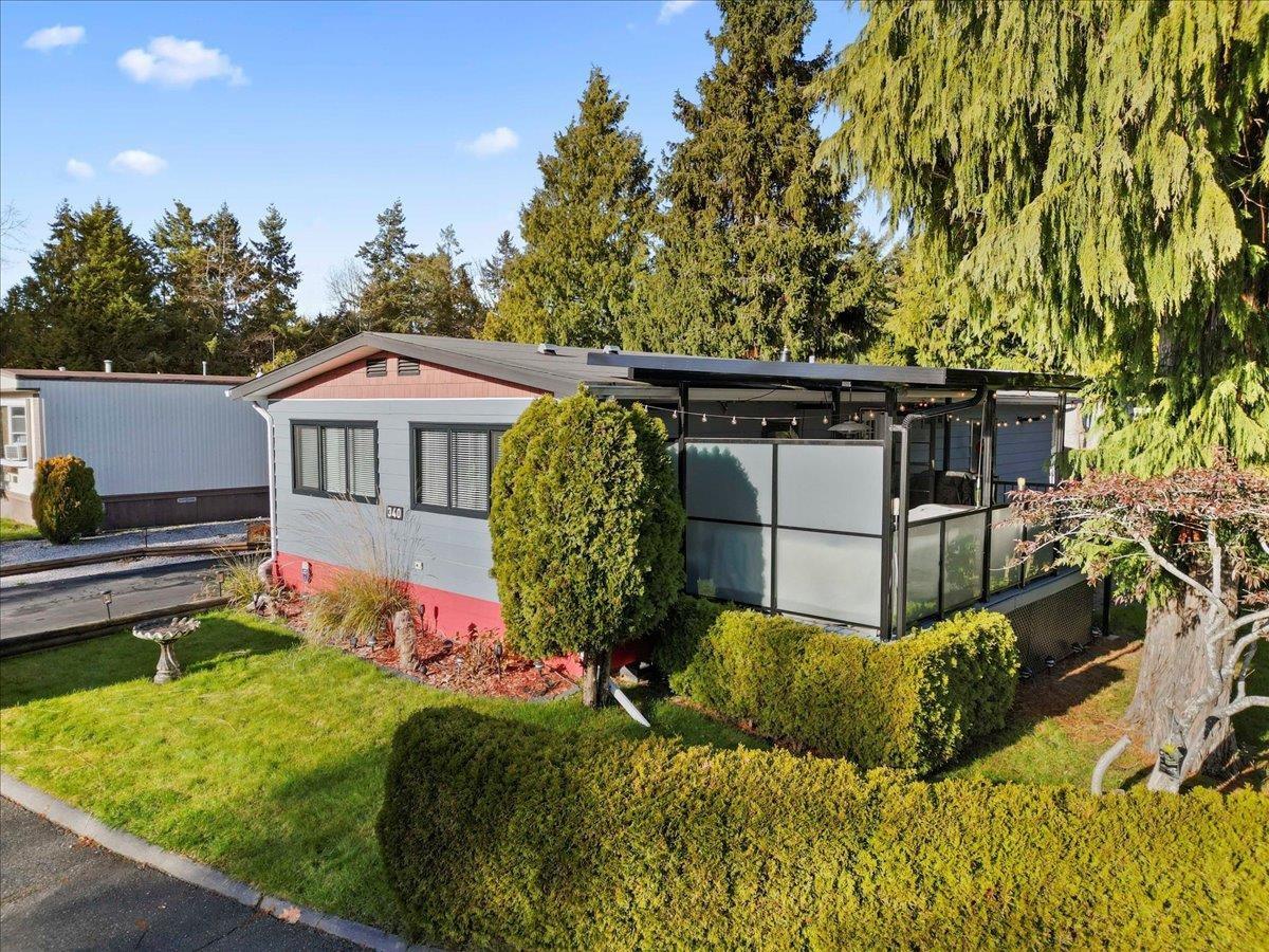 340 1840 160 Street, Surrey, British Columbia  V4A 4X4 - Photo 1 - R2953145