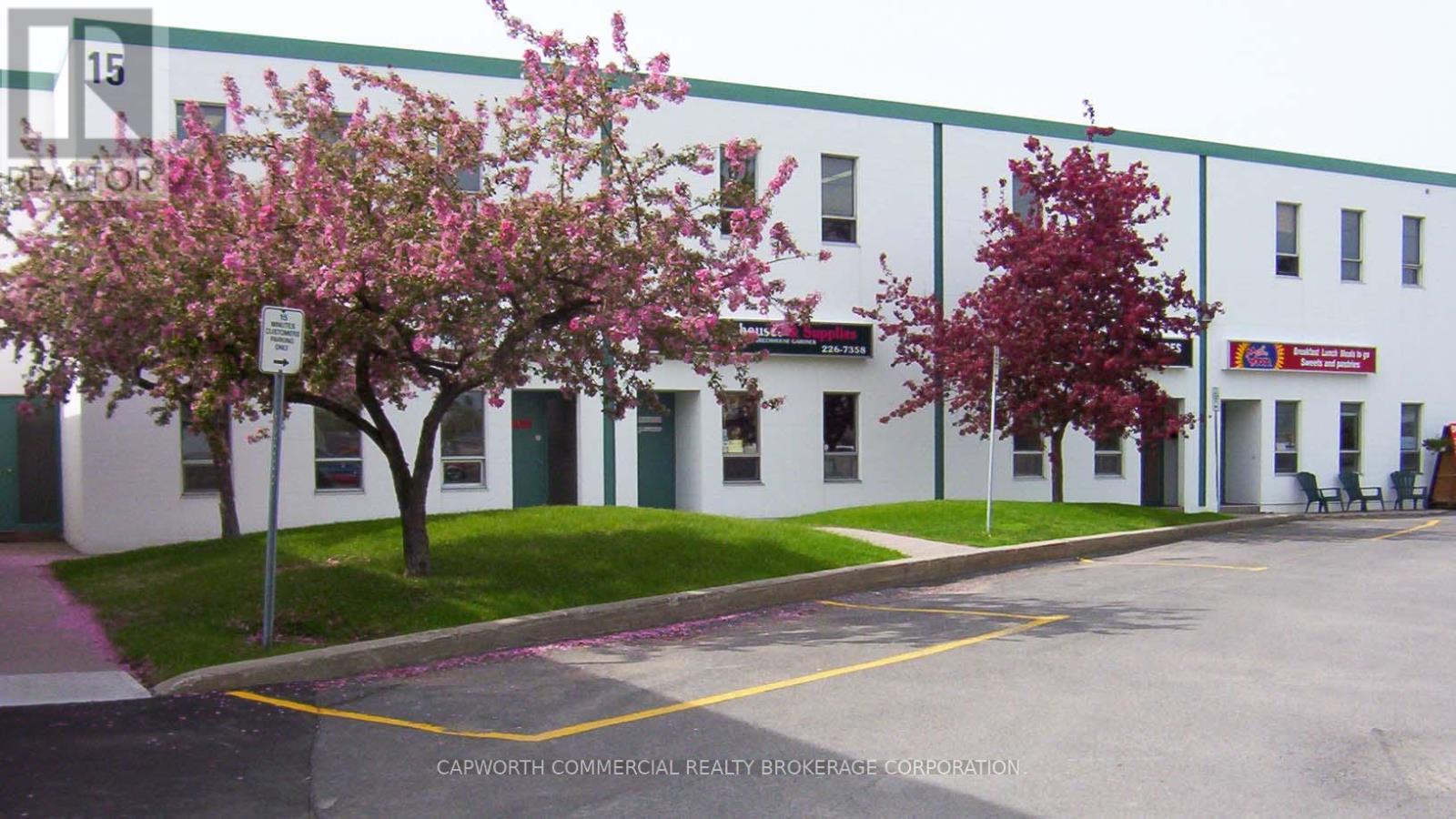 202a - 15 Grenfell Crescent, Ottawa, Ontario  K2G 0G3 - Photo 1 - X11910030