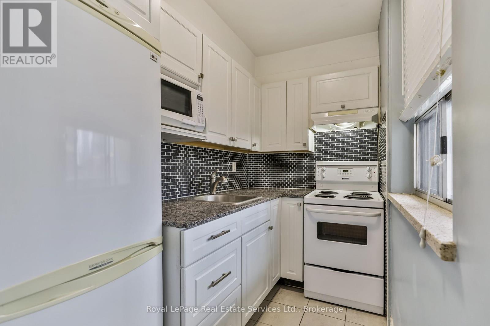 1807 - 30 Gloucester Street, Toronto (Church-Yonge Corridor), Ontario  M4Y 1L6 - Photo 17 - C11910039