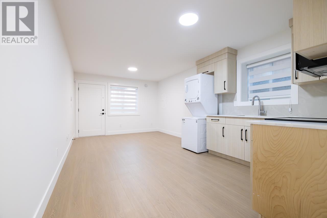 7867 Canada Way, Burnaby, British Columbia  V3N 3K8 - Photo 35 - R2952721