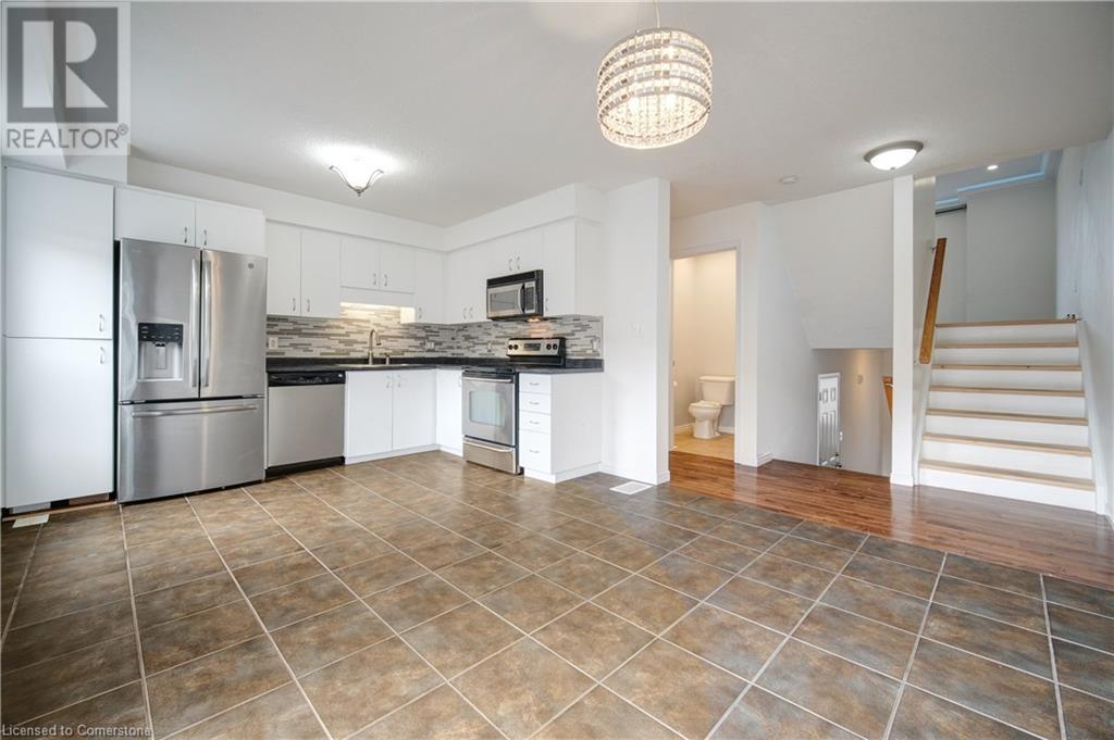 284 Sophia Crescent, Kitchener, Ontario  N2R 1X9 - Photo 17 - 40688188