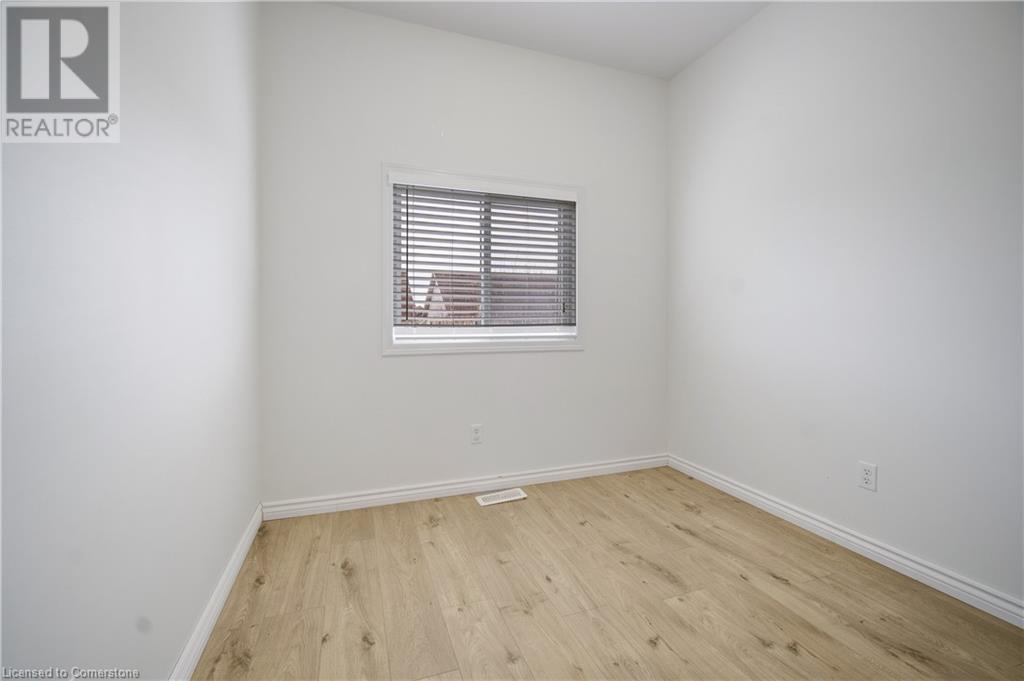 284 Sophia Crescent, Kitchener, Ontario  N2R 1X9 - Photo 31 - 40688188